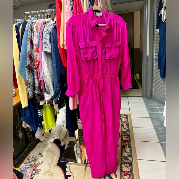 Spring Summer 2026 Collection Preview at @lisaosnow - Picture 9 of 16